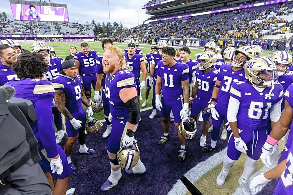 John Mills urges Washington football OL to keep pushing forward