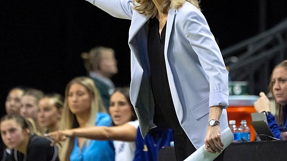 Washington Women's Basketball Appears in Preseason AP Top 25 Poll