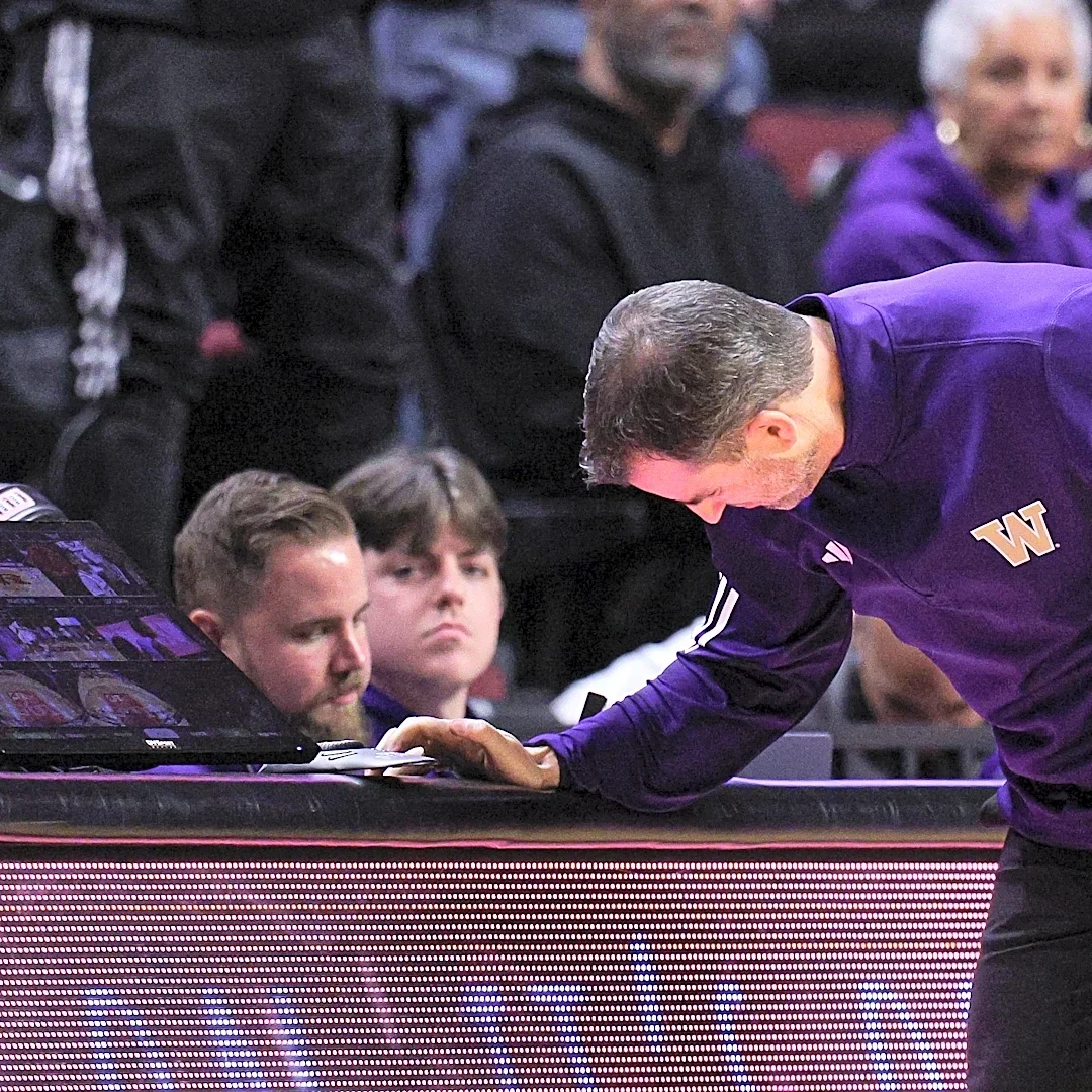 Washington MBB ranked among college basketball's lowest spenders
