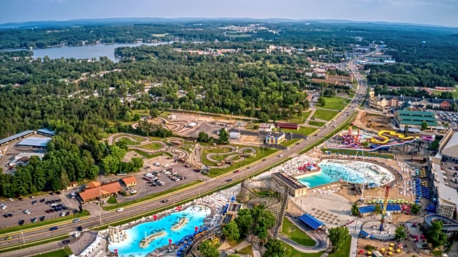 Wisconsin's Overlooked Waterfront Village Offers Canyon Trails, Hidden Antiques, And Dramatic Views
