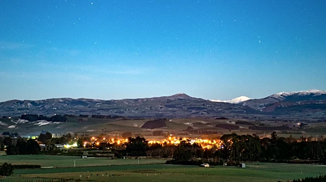 New Zealand's Underrated Island Town Has Crater-Like Hills, Scenic Rivers, And A Fun Golf Tradition