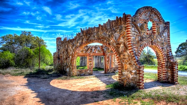 This Gateway To The 'Dinosaur Capital Of Texas' Is A Historic City With A Vibrant Art Scene, Restaurants, And Wine