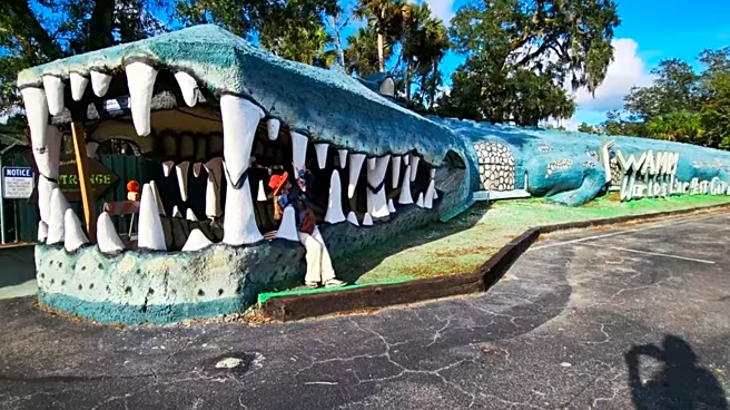 The 'World's Largest Gator' Is In An Eccentric Holiday-Themed Florida Town Of Jungle Thrills And Frontier History