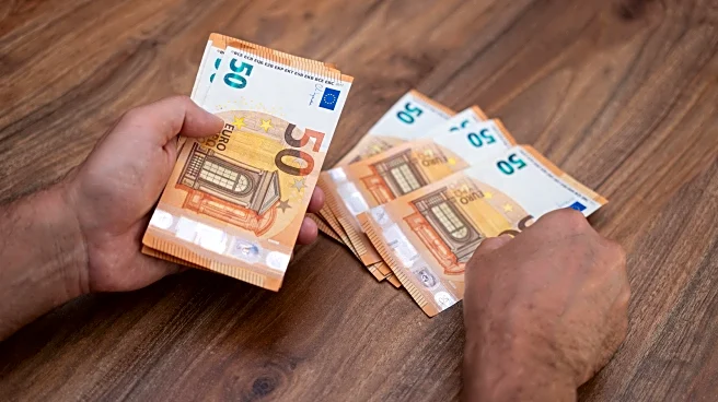 Rick Steves Reveals Why Tourists Shouldn't Abandon Cash For A Credit Card While In Europe