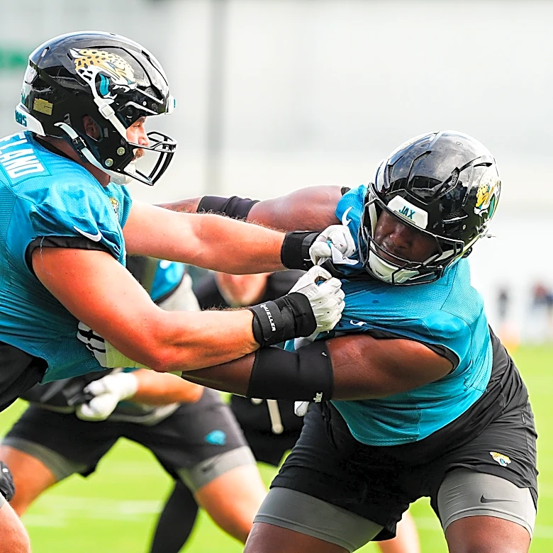 PFF ranks Jaguars' Ezra Cleveland among NFL's top guards