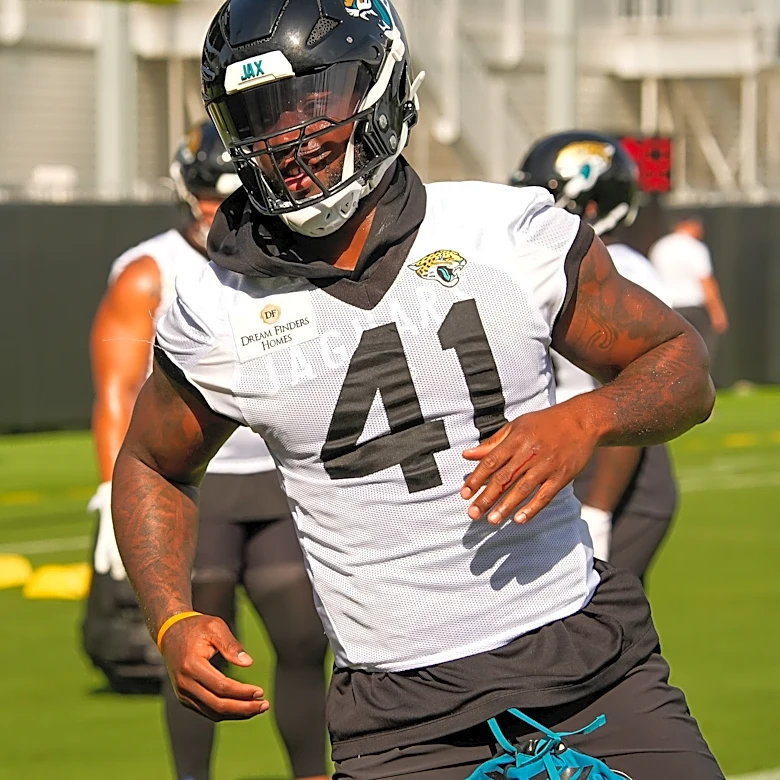 PFF ranks Josh Hines-Allen among NFL's elite edge defenders