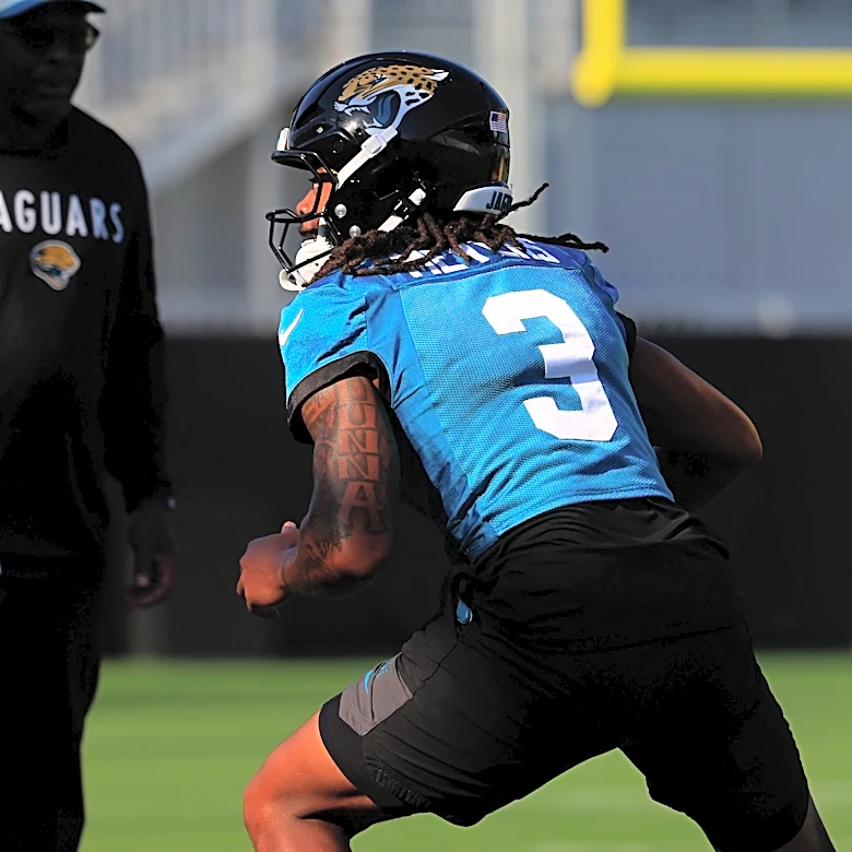 Jaguars WR Jakobi Meyers working through injury, Coen provides update