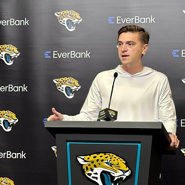 Gladstone details reason why Jaguars restructured Hines-Allen's contract