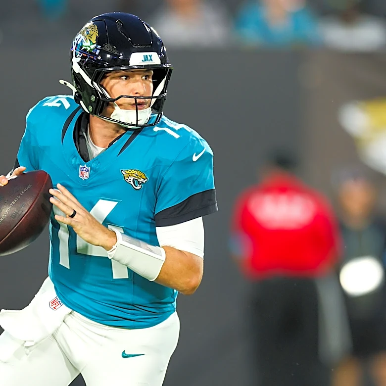 James Gladstone explains Jaguars’ decision to keep Nick Mullens