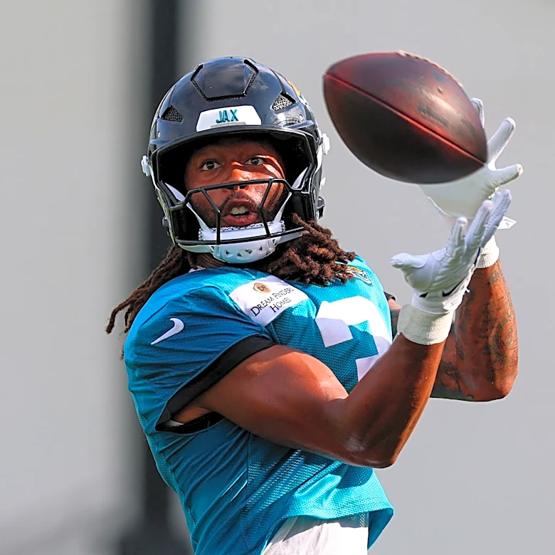 Liam Coen praises the impact of Jaguars’ newest captains