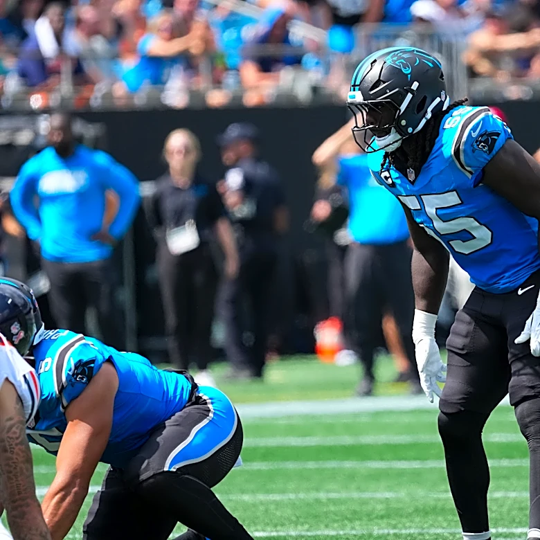How did former Jaguars LB Devin Lloyd play in Panthers debut?