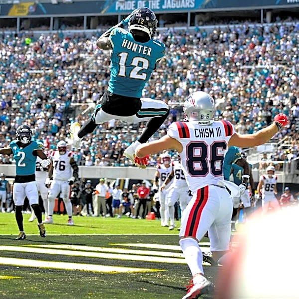 Liam Coen weighs in on Travis Hunter's play in Jaguars Week 3 win