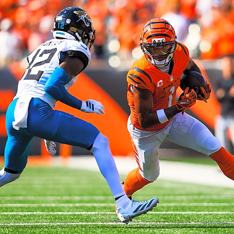 Ja'Marr Chase with little to say when asked about Jaguars Travis Hunter