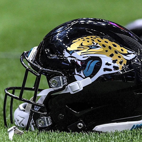 Jaguars safety questionable to return with injury v. Bengals