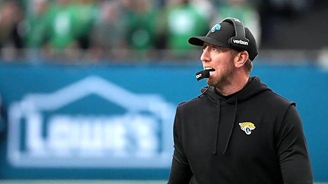 Jaguars secure win after capitalizing on Eagles' mistake