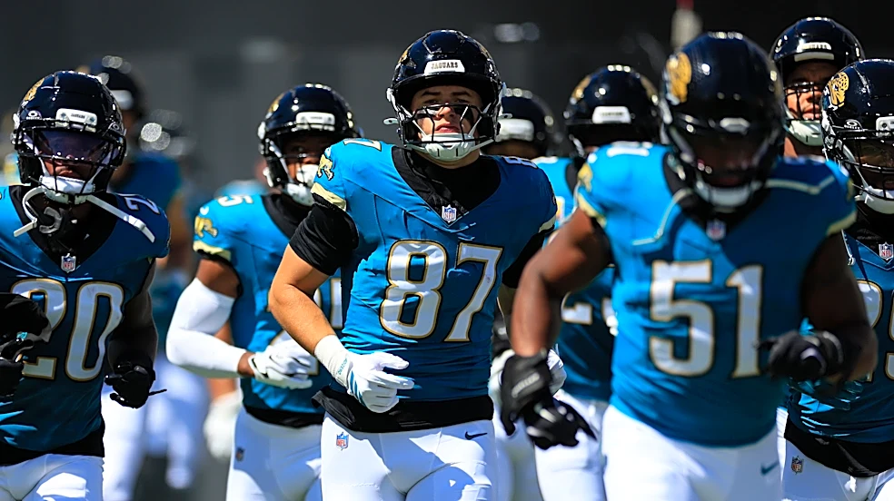 Jaguars rookie hauls in first NFL touchdown catch vs. Texans