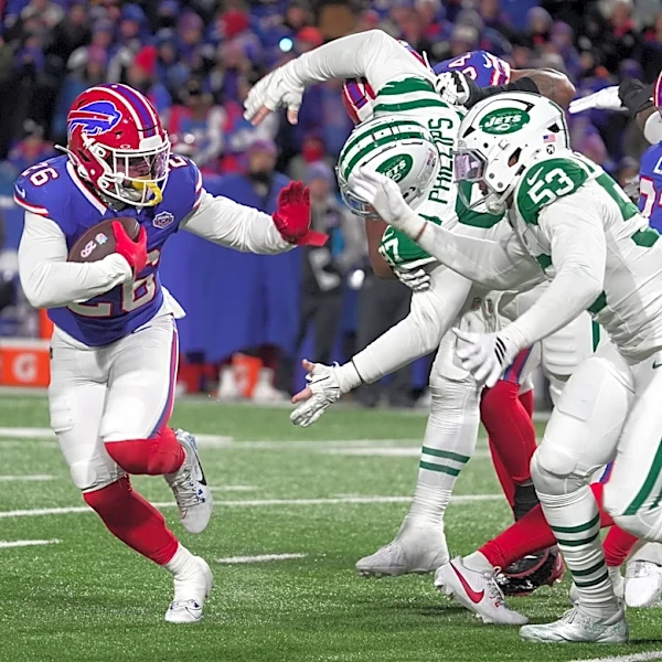Harrison Phillips could be a battery pack for Jets DL in 2026