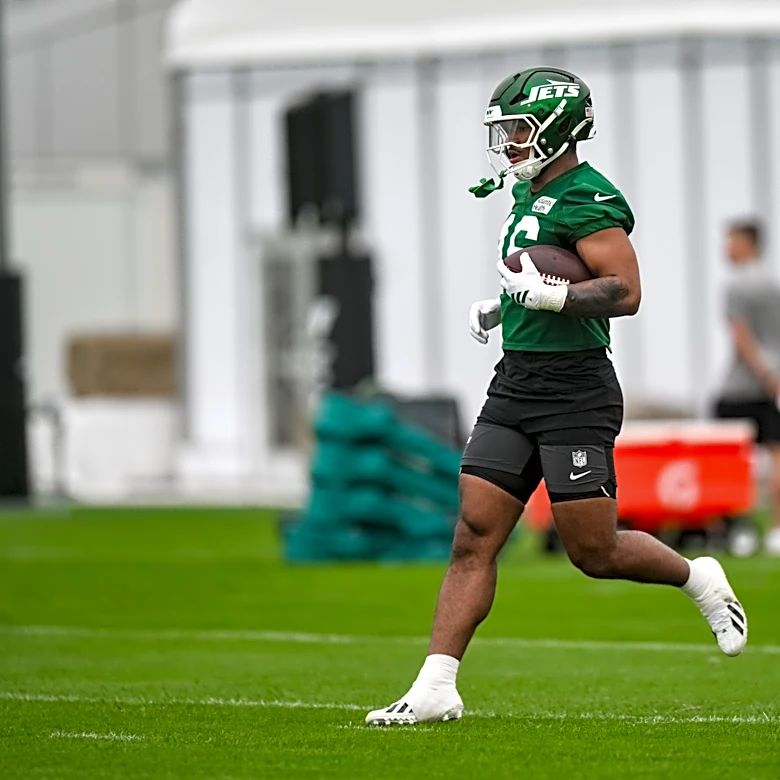 3 takeaways from Day 4 of Jets training camp: First time in full pads
