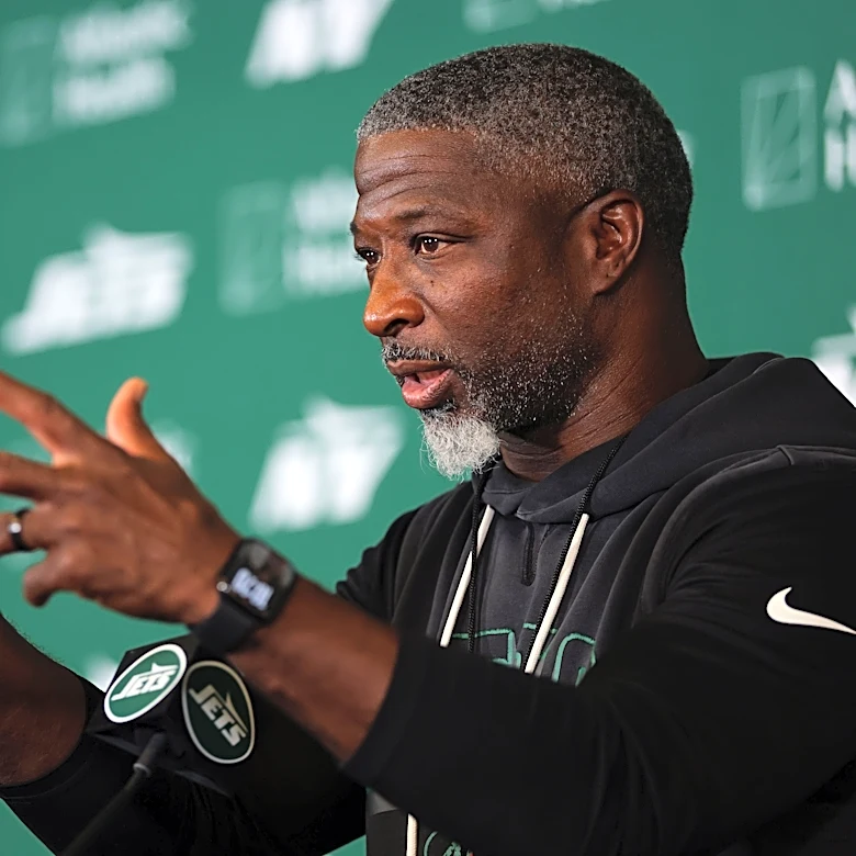 Aaron Glenn is coaching the Jets with patience instead of urgency
