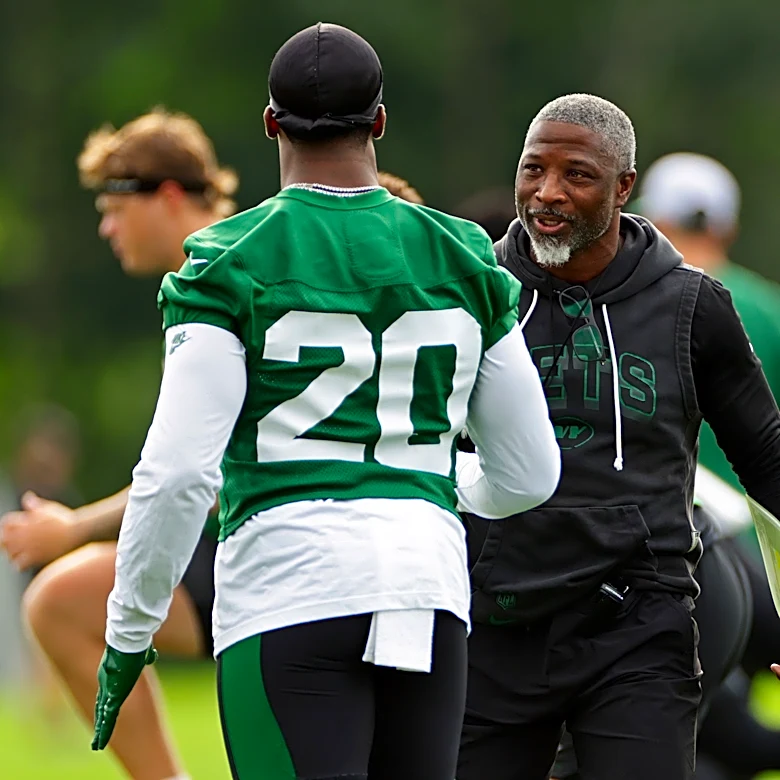 Jets have one recurring problem Aaron Glenn can't ignore