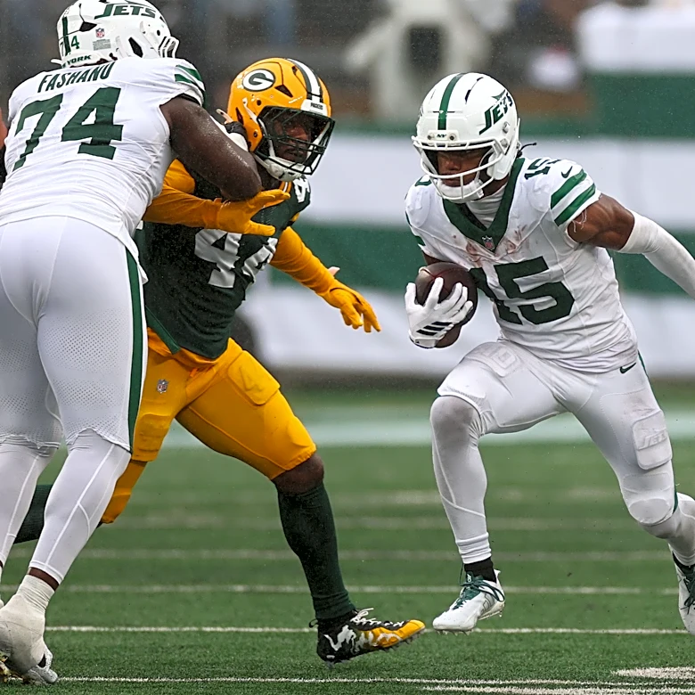 Jets' Aaron Glenn explains AD Mitchell and promises a surprise