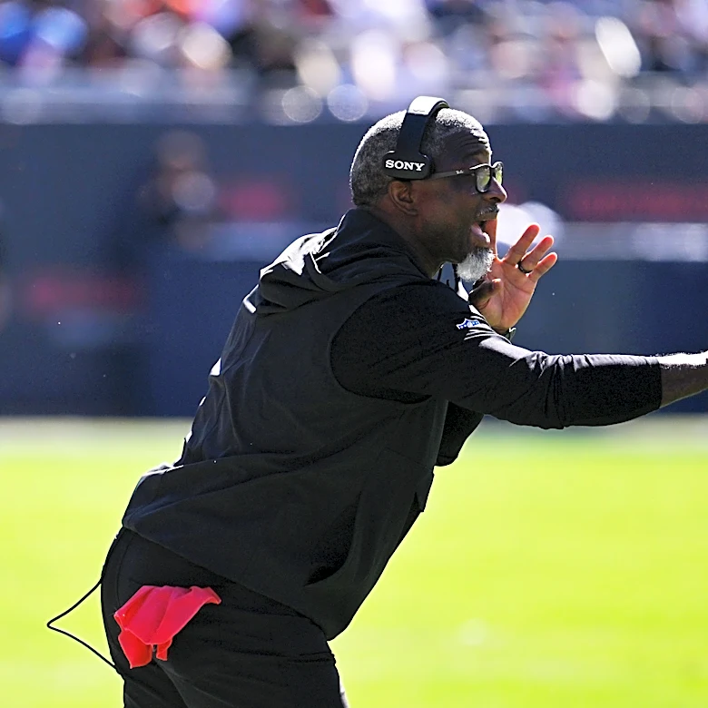 Jets' Aaron Glenn admits something has to change after Bears loss