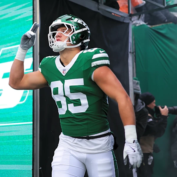 PFF: 5 lowest-graded Jets players on offense in Week 5 vs. Browns
