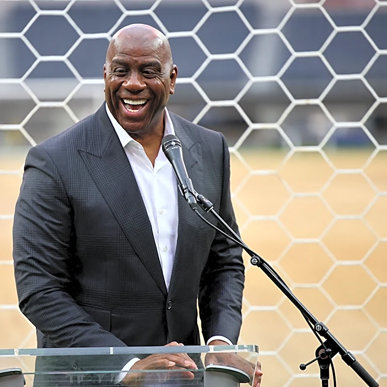Magic Johnson thanks people after Lansing YMCA was named after him
