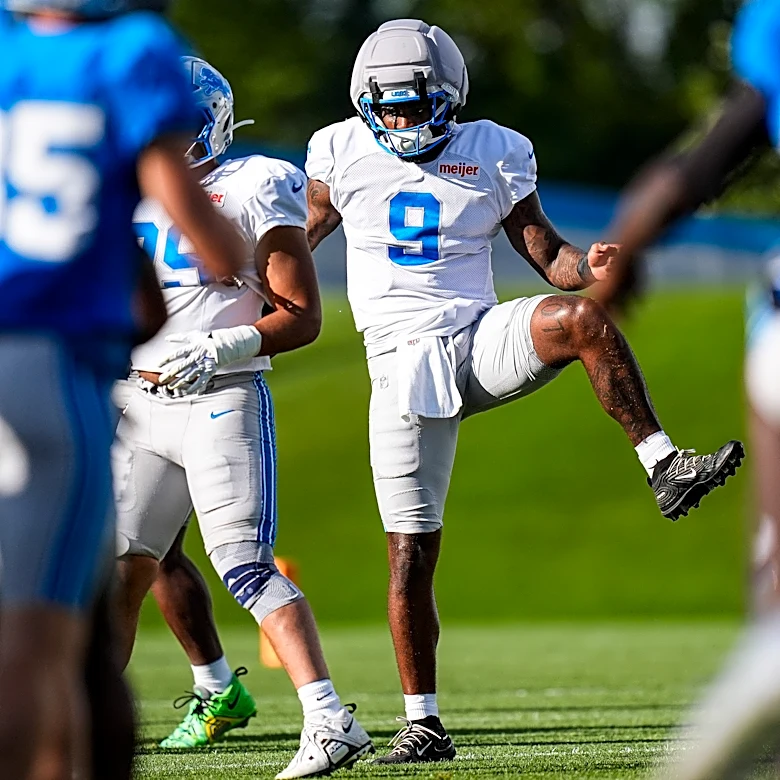 Detroit Lions provide injury update on rookie EDGE Derrick Moore