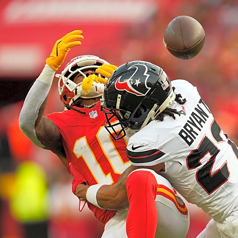 Detroit Lions sign former Patriots, Texans safety to practice squad
