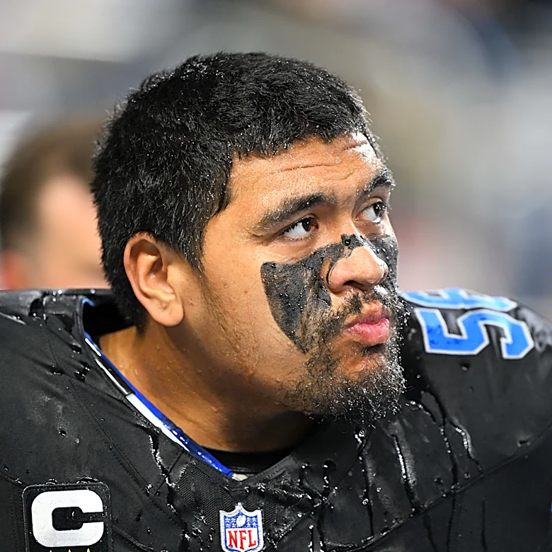 Lions see 'ascending' Penei Sewell amid left tackle transition