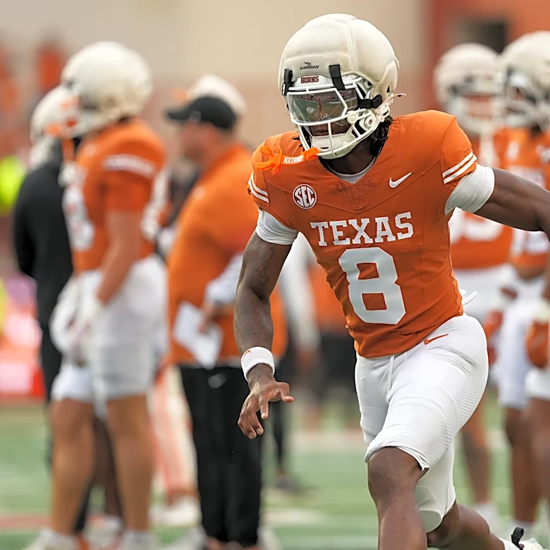Sark compares Longhorns WR to NFL legend Julio Jones