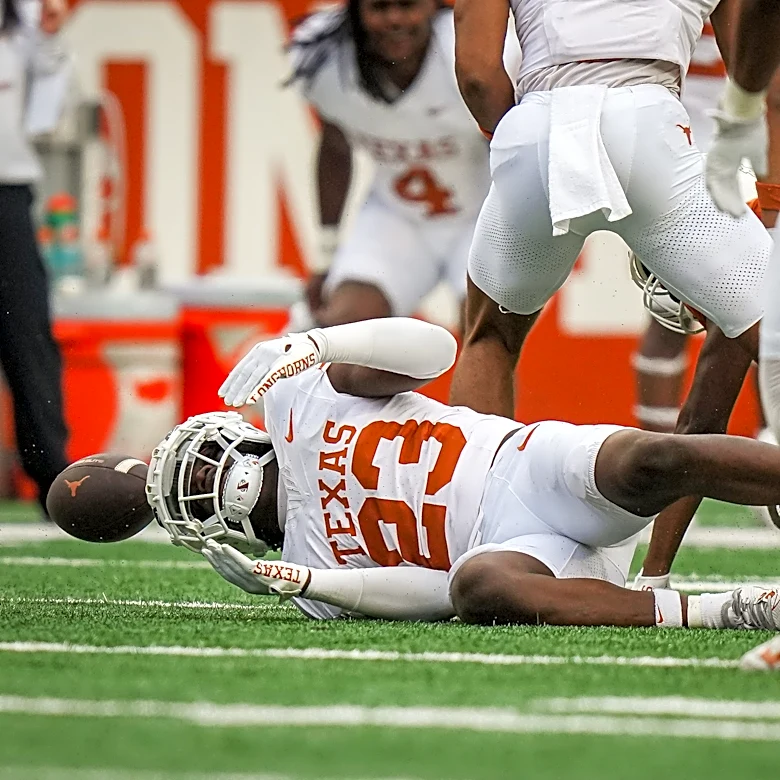 Texas DB Jordon Johnson-Rubell switched to LB after Smith dismissal