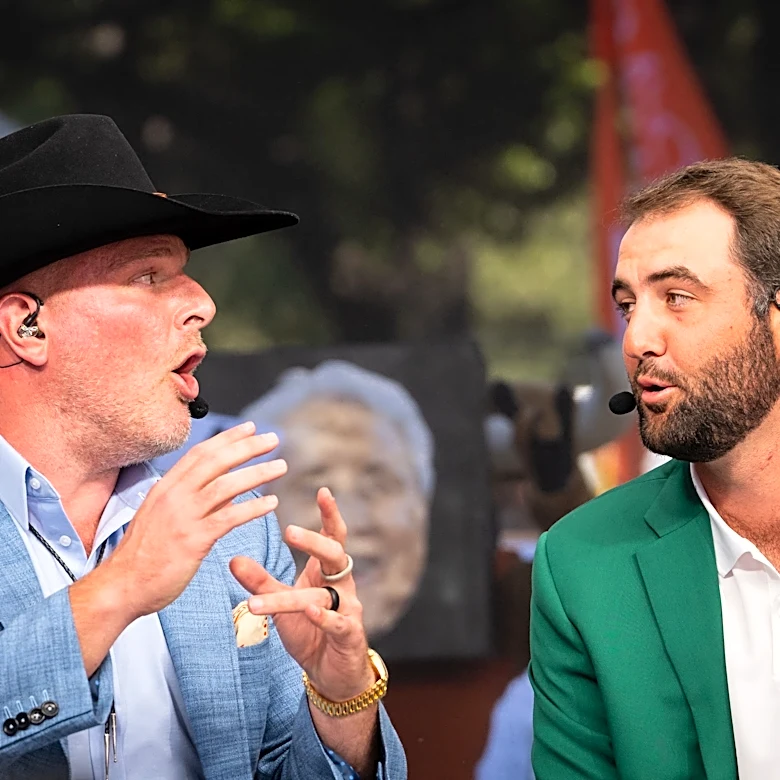 Longhorns fan Glen Powell named ESPN College GameDay guest picker