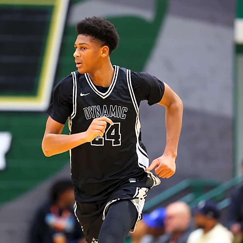 Longhorns basketball blue chip recruit reclassifies to 2026 class