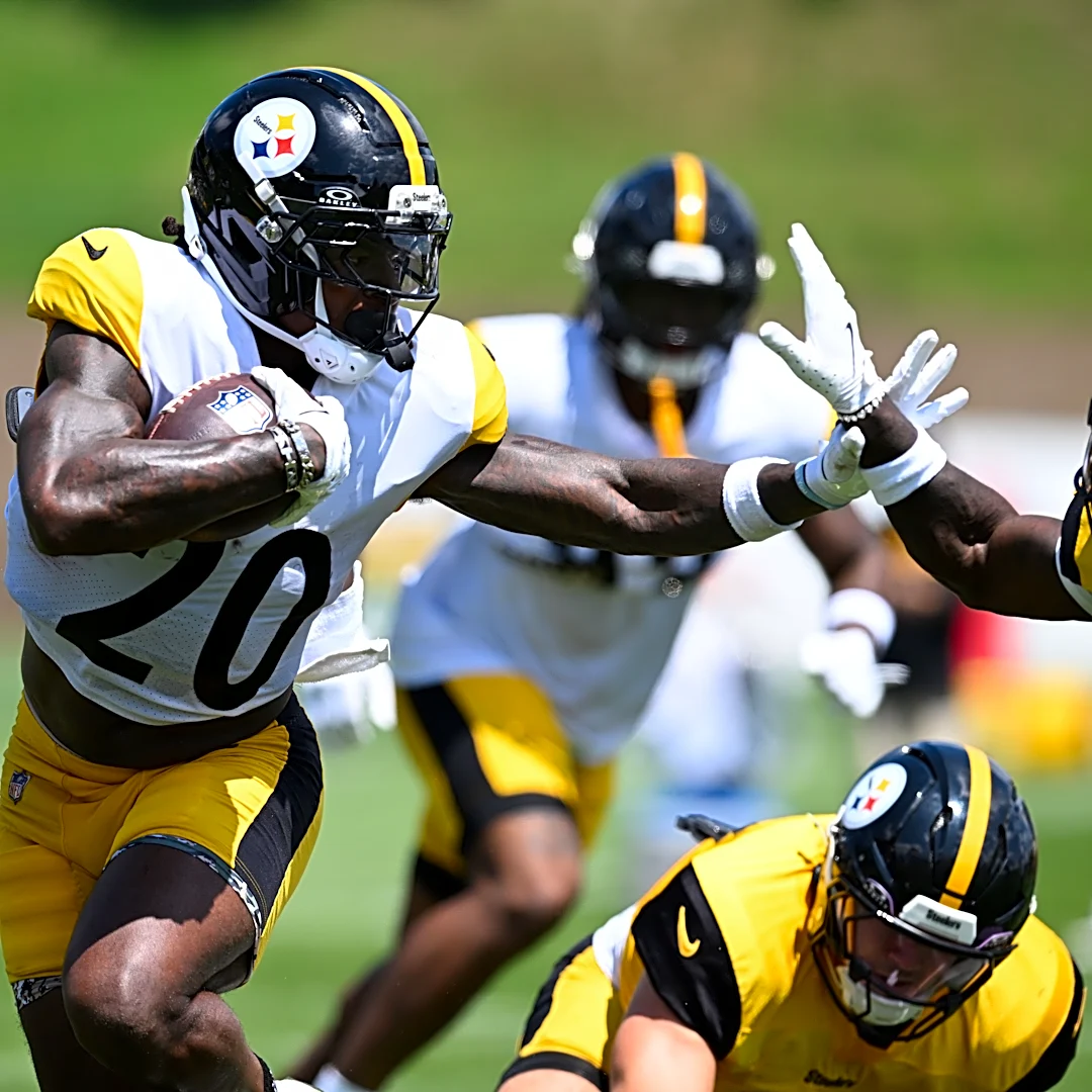 Former Longhorn D'Shawn Jamison signs with New England Patriots