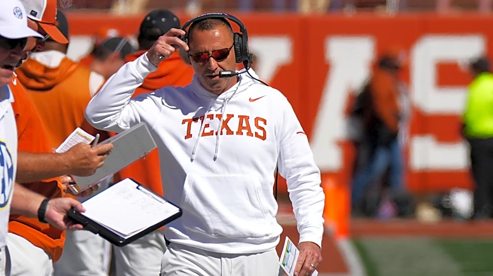 Texas Longhorns grades vs. Florida: Manning, offense, coaching get D's