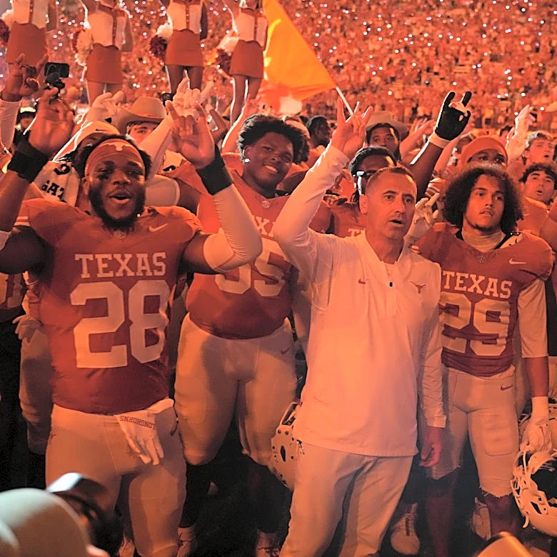 Texas jumps seven spots in new US LBM Coaches Poll after Ole Miss win