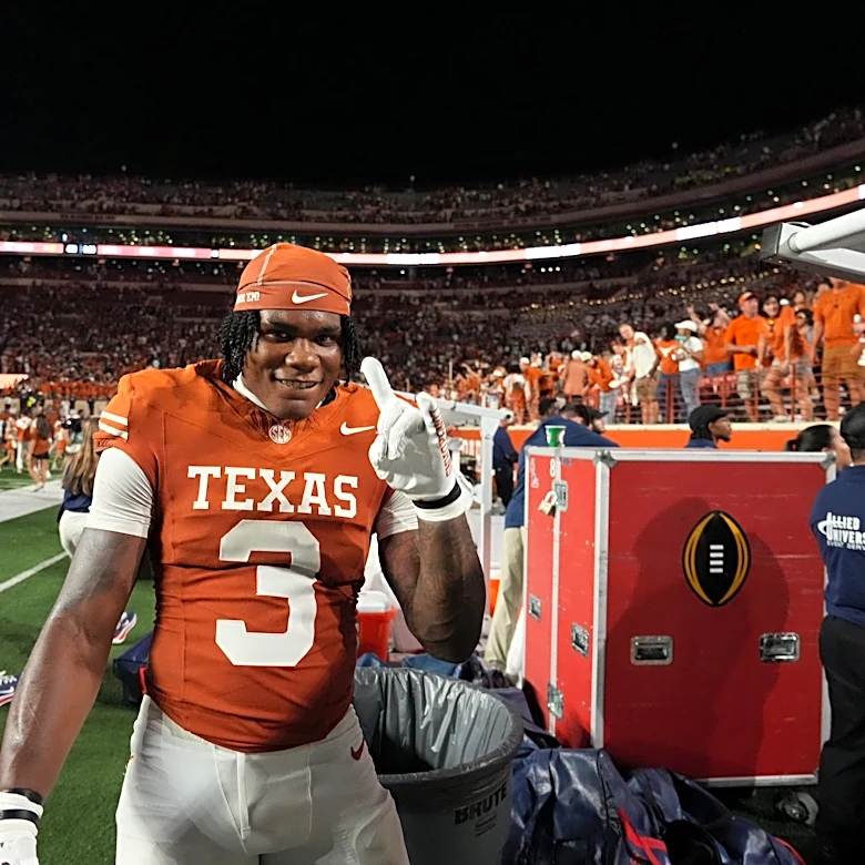 Texas Longhorns leap eight spots in newest AP Top 25