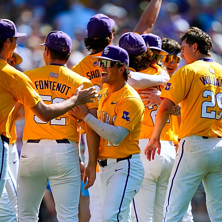 Eight LSU baseball freshman named to Baseball America's top 100 list