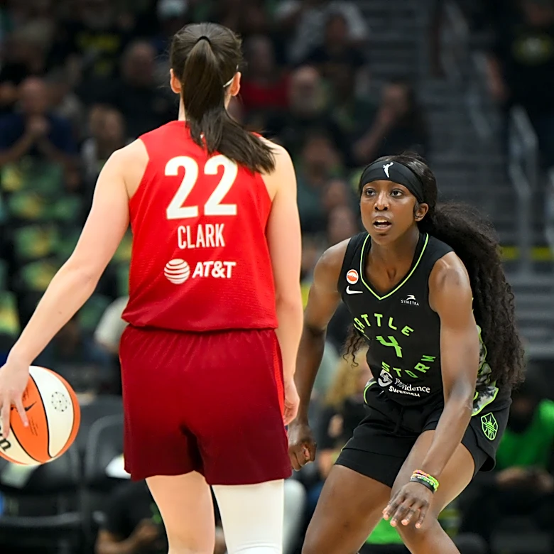 Ex-LSU star Flau'Jae Johnson sets Seattle Storm franchise records