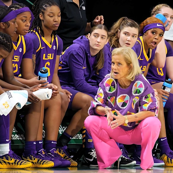 GG Banks picks Dawn Staley, South Carolina over Kim Mulkey, LSU