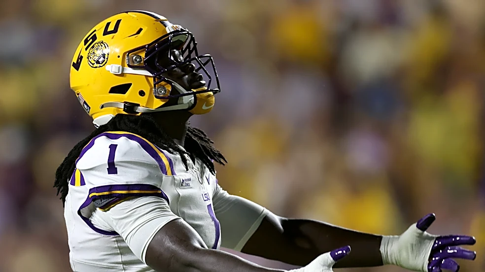 Lane Kiffin comments after two LSU stars leave game with injuries