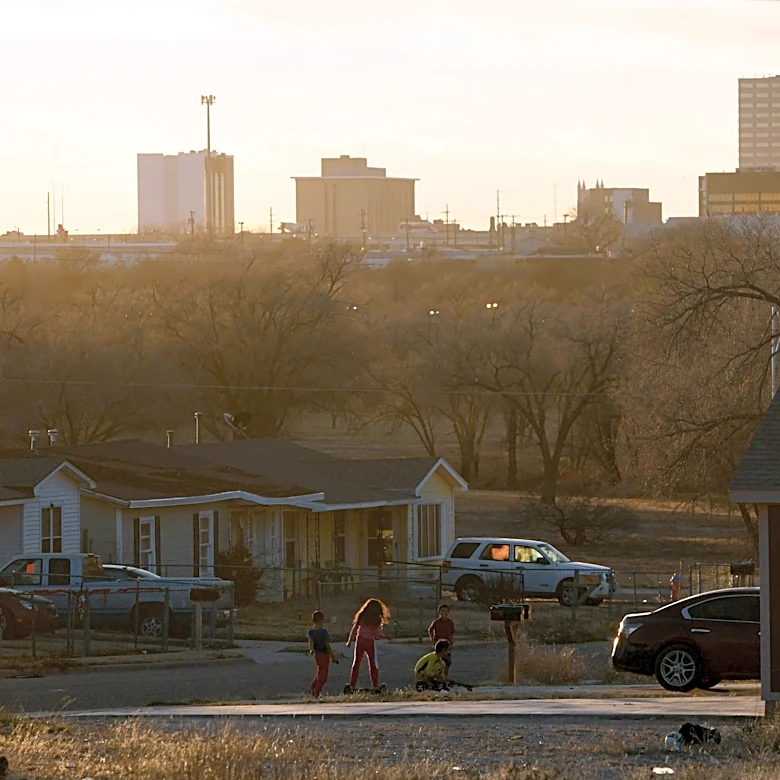 Seasonable fall temperatures, rain expected in Lubbock this weekend