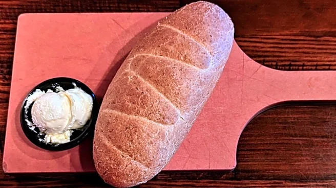 If You Like LongHorn Steakhouse's Bread, You'll Love It With One Simple Request