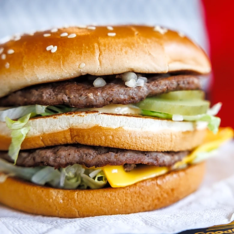 How To Guarantee A Fresh Patty On Your Next Big Mac, According To A Former McDonald's Chef