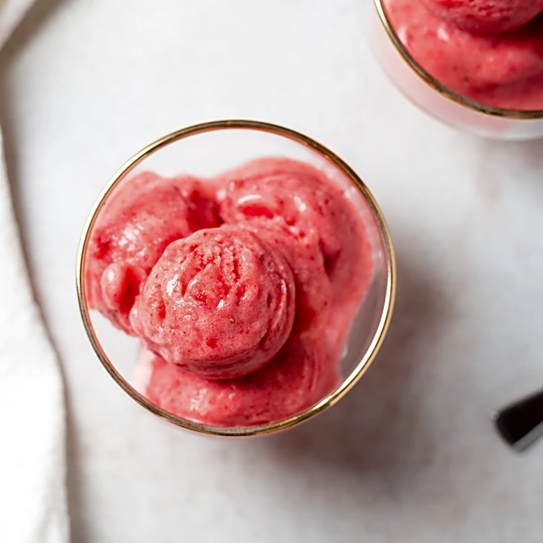 5-Minute Strawberry Sorbet Recipe