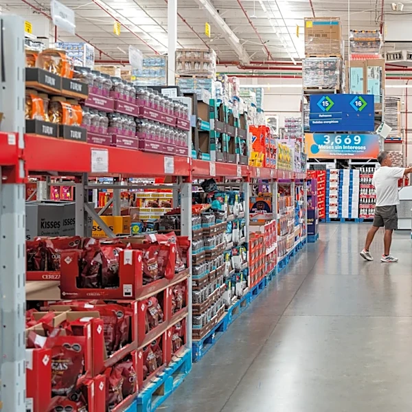 What Many Shoppers Don't Know About Sam's Club Sample Workers