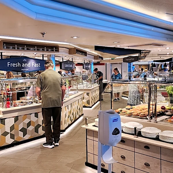 Unspoken Buffet Rules You'll Want To Follow On Cruise Ships