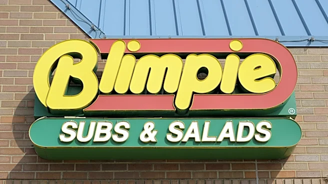 10 Popular '90s Chain Restaurants That Are On Their Last Leg